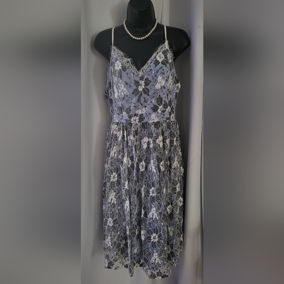 Midi Dress Floral Lace Gray Size L Party Sleeveless - Picture 2 of 5